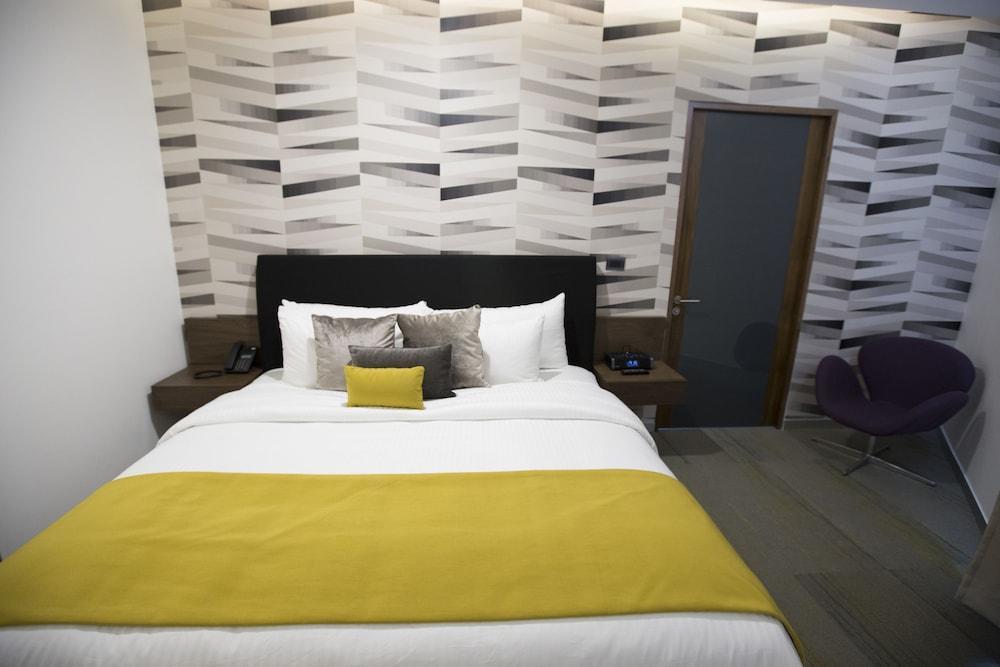 Hotel Belo Grand Morelia Bagian luar foto