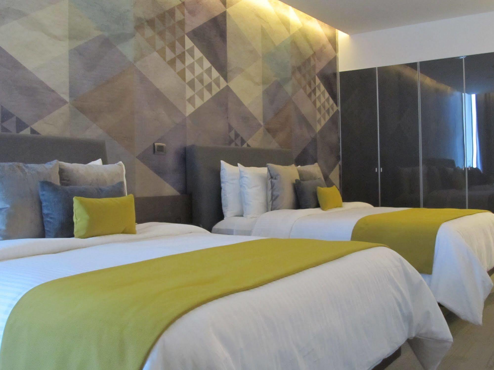 Hotel Belo Grand Morelia Bagian luar foto